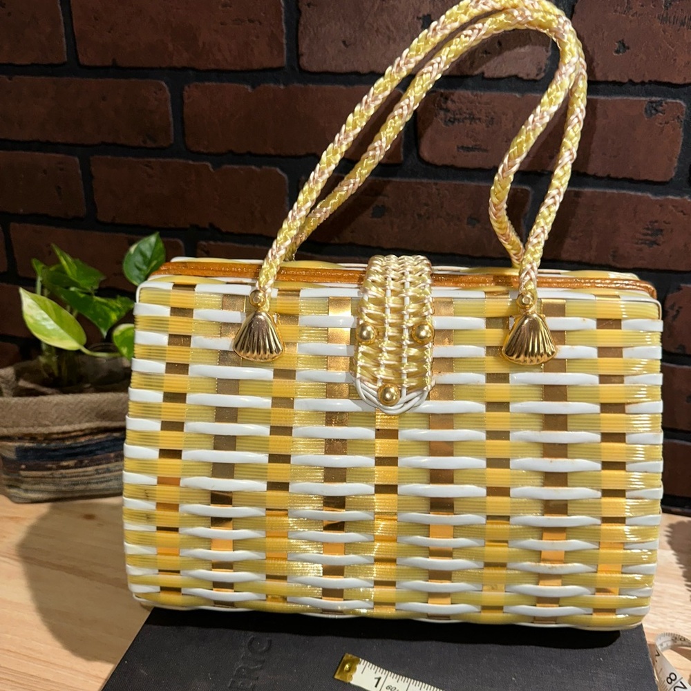 Vintage 50s 60s woven gold straw raffia hard body handbag - Picture 5 of 7
